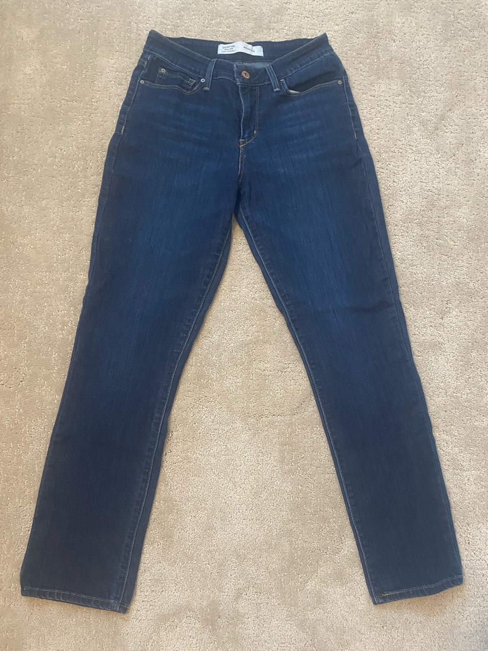 Signature Levi Strauss Women's Mid-Rise Modern Slim Jeans Dark Wash 6M W28 L30